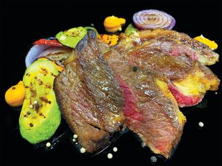 Телешки скалопини от леко опушен рибай (350г)