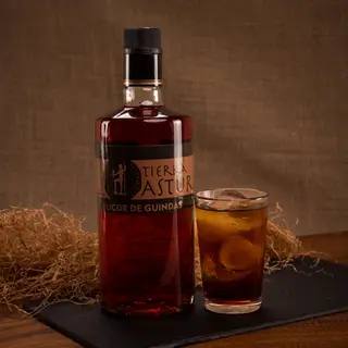Licor De Guindas Tierra Astur (70 Cl.) (11186)