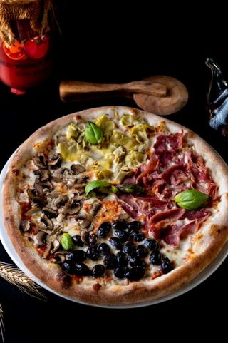 Pizza Quattro Stagioni 