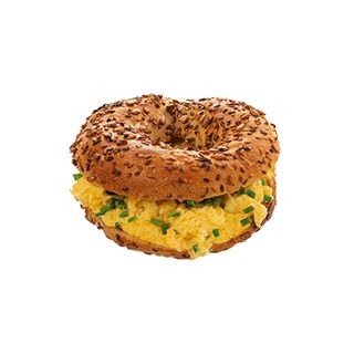 Bajgiel z jajecznicą i szczypiorkiem 180 g