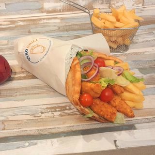 Fried Chicken Tenders - Pita Gyro con tiras de pollo fritas