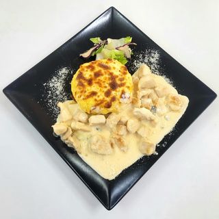 Piept de pui cu sos de branzeturi