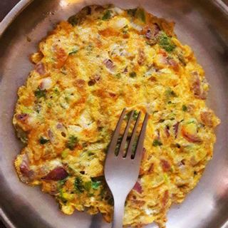 EGG OMELETTE