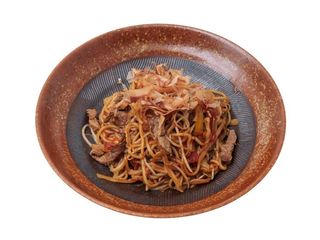 Локшина якісоба з яловичиною