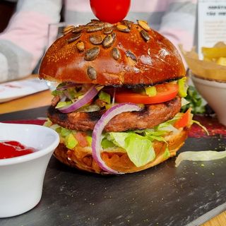 Al doilea moft occidental - Burger vegetarian