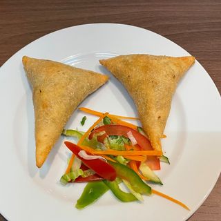 Pollo  samosa (2 uds.) 