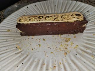 Шоколадово Гато с пистачо пралина