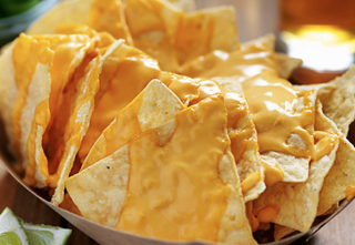 Nachos Con Queso Fundido