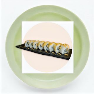 Uramaki De Uramaki De Tempura De Salmón