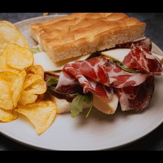 Focaccia Rellena ROMA