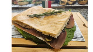 Focaccia z Prosciutto Crudo
