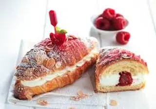 Croissant Queso Cabra Y Mermelada De Frambuesa
