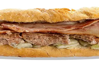 Bocata Carne Picada Premium Vaca Gallega (Carne,Lechuga, Beicon, Roquefort)
