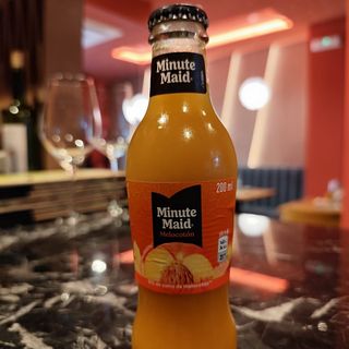 Zumo Melocotón Minute Maid.