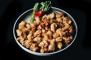 ქათამი სეზამის მარცვლებით, F8