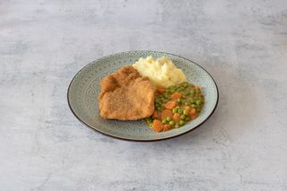 Grašak sa bečkom šniclom i pireom