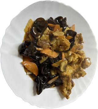 P8.Peste cu urechi de lemn