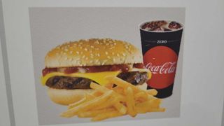 Menú hamburguesa pollo y bebida