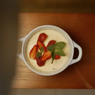 Творожок ягодный (110г)