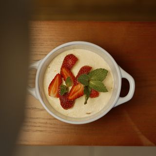 Творожок клубничный (110г)