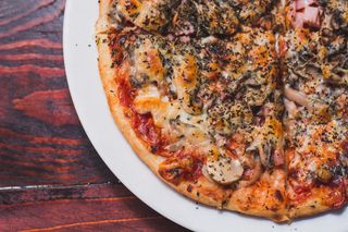 Capricciosa pizza 25cm