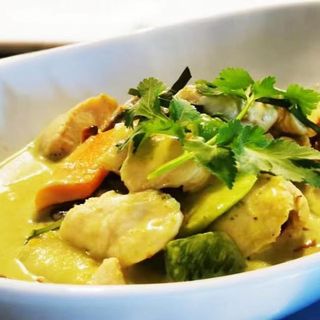 54V.Pato Asado al Curry Thai Verde (picante)