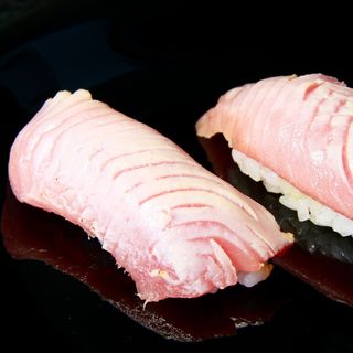 Nigiri de Atum Braseado