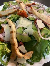 Салата с пиле