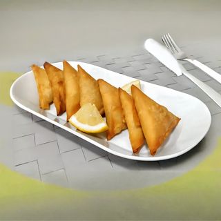 Chamuça (Vegetable/ Chicken) Unidade
