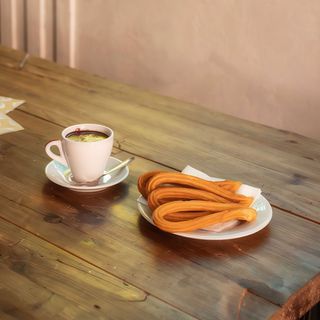 Chocolate caliente con 5 churros// Hasta las 14.00