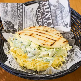 SG - Arepa reina pepiada con queso