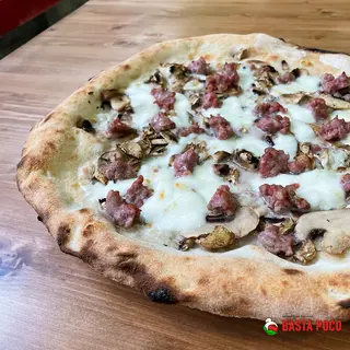 Funghi e salsiccia