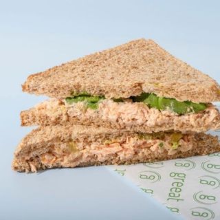 Healthy Sandwich! Salmone, Avocado e Yogurt Dressing 