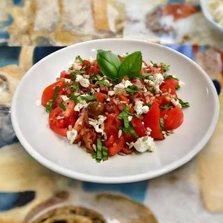 Salade De Tomate Et Fromage De Chèvre