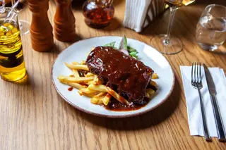Scăriță de porc în sos barbeque