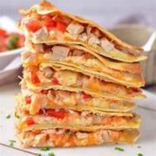 Cheesy peappers quesadilla