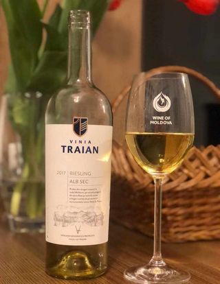 Riesling,sec, Vinia Traian