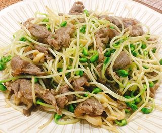 Manzo con germogli di soia