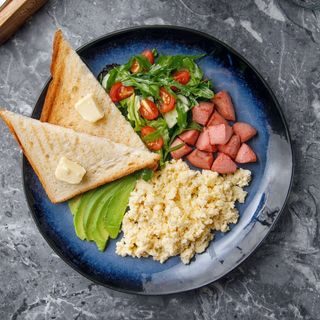 Классикалық таңғы ас / Классический завтрак