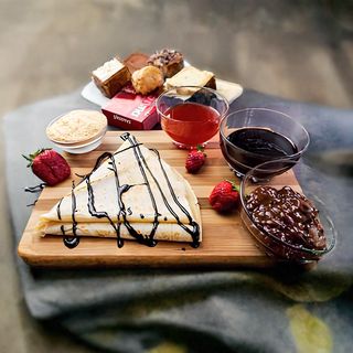 Palačinka sa topingom od karamele ekstra