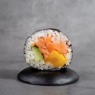 Futomaki Salmon Philadelphia & Mango - 8 Pezzi