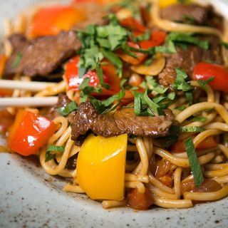 Цомян лагман