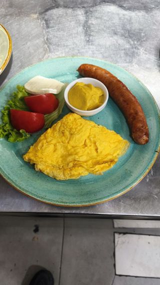 Omlet sa Homoljskom kobasicom