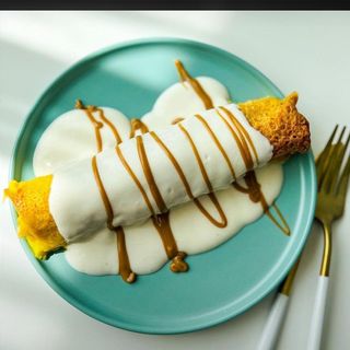 Clătite cu branză si sos de vanilie  