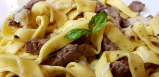 Талиателе болонезе с мляно телешко месо (450гр)