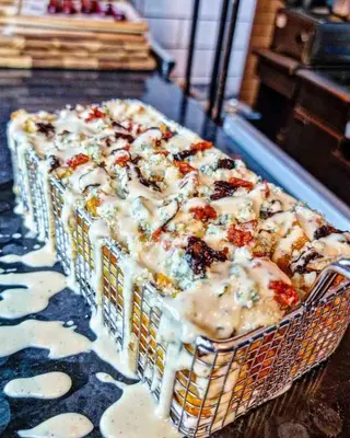 GORGONZOLA BEAST LOADED FRIES 410GR