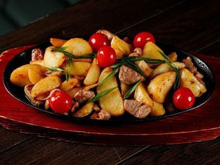 Горяча сковорідка зі свининою чи куркою (400g)