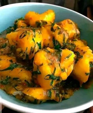 Porridge Yam and Chicken