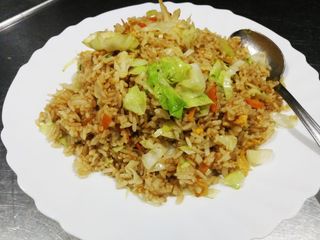 Pržena riža sa kupusom