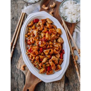Cashew Schezwan: Chicken